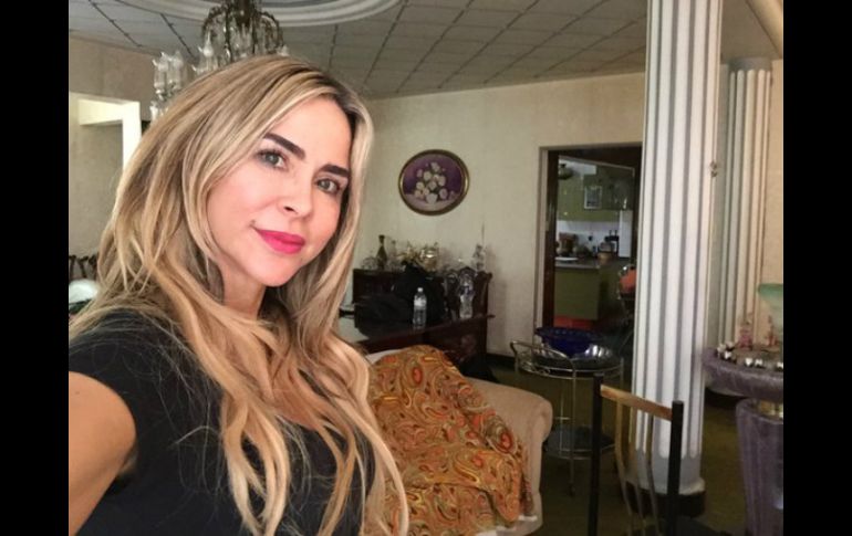 La cubana aún desconoce si su proyecto de regreso será como actriz o conductora, faseta que disfruta más. TWITTER / @Aylin_Mujica