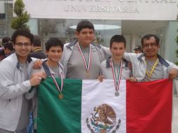 Estudiantes durante el evento, Leonardo Ariel García Morán (c). ESPECIAL / Olimpiada Mexicana de Matemáticas