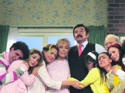 El elenco de la obra de teatro está comandado por Jorge Ortiz de Pinedo. ESPECIAL /