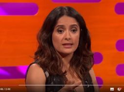 Tuvo que pensar en cómo darle la noticia a su esposo y lo único que se le ocurrió fue un plan que involucraba fingir una infidelidad. YOUTUBE / The Graham Norton Show