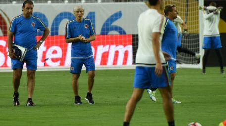 El técnico reconoció que todo el plantel al igual que el país querían ser campeones. AFP / M. Ralston