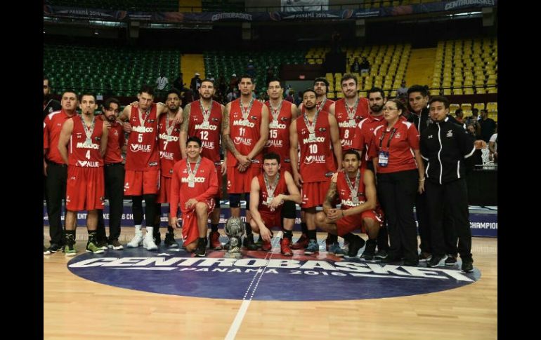 México consiguió la plata en el Centrobasket tras caer 83-84 ante Puerto Rico. TWITTER / @CONADE