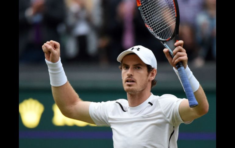 Andy Murray, ídolo local, ganó por 7-6 (12-10), 6-1, 3-6, 4-6 y 6-1. EFE / A. Rain