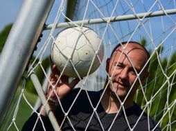 Király, famoso en la Euro por usar pantalones largos para jugar, militó en el Crystal Palace, Aston Villa y Fulham de Inglaterra. AFP / A. Kisbenedek