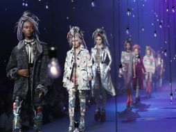 Marc Jacobs captó la atención de los presentes con sus modelos con rastas de colores. AP / M. Altaffer