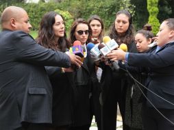 Las hijas del actor, Zuria y Marimar Vega  agradecieron a familiares, amigos y medios de comunicación por el apoyo brindado. NTX / I. Hernández