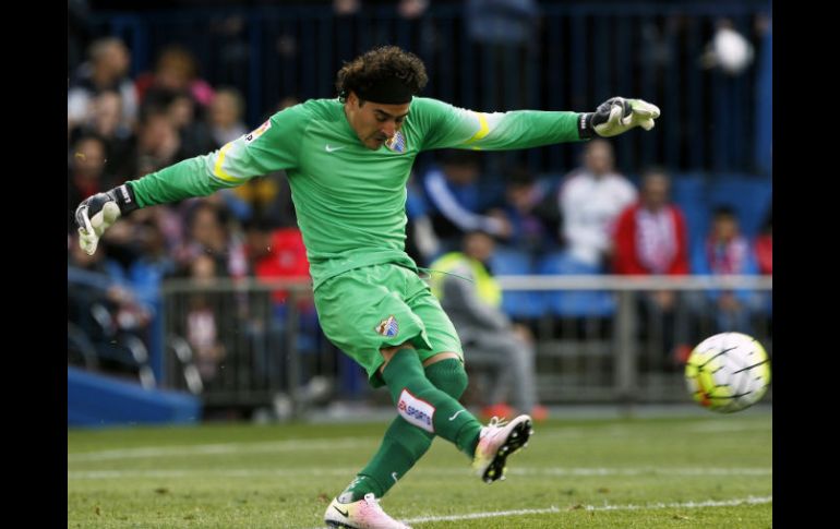 El equipo de Granada tiene entre sus filas al portero mexicano Guillermo Ochoa. MEXSPORT / ARCHIVO