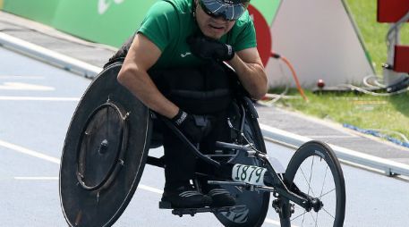 Édgar Navarro ganó la plata en la prueba de 400 metros clase T51. NTX / ARCHIVO