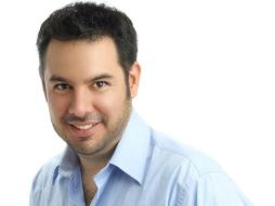 Adrián Gutiérrez es uno de los escritores multiventas de su sello editorial. ESPECIAL /