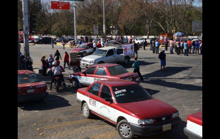 En los bloqueos particparon transportistas. SUN /  E. Hernández