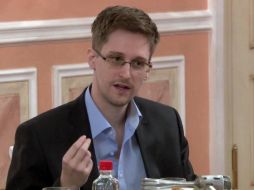 Snowden cuenta con un permiso de residencia en el país, por lo que tiene los mismos derechos y deberes que los ciudadanos rusos. AP / ARCHIVO