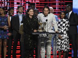 El elenco de 'Moonlight' recibiendo uno de sus premios. AP / C. Pizzello