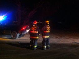 Personal de protección civil y de seguridad pública ya trabajan en la zona. ESPECIAL /