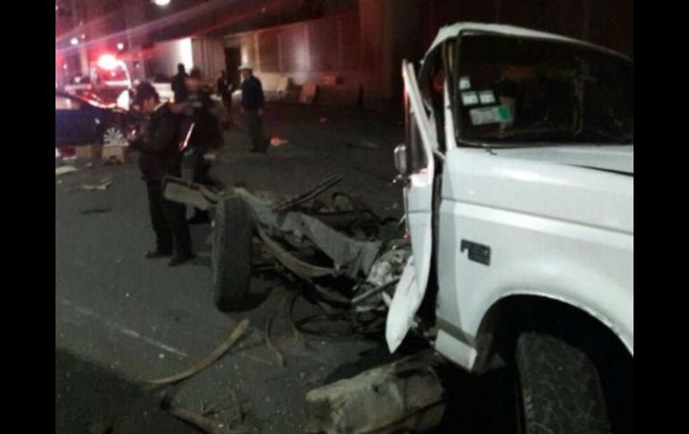 Después del choque del tráiler, un autobús se impactó a unos metros. TWITTER / @PoliciaFedMx