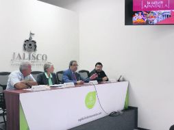 Anuncio. Las autoridades culturales durante la rueda de prensa para presentar el programa. ESPECIAL /