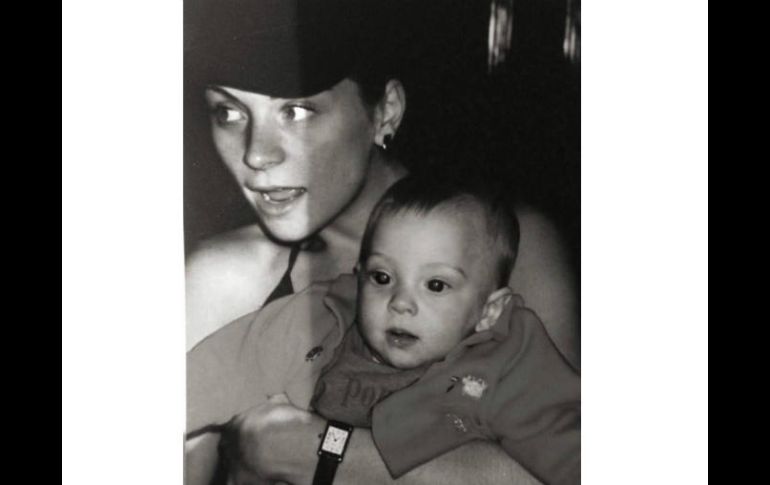 Nicolás, que ya pronto cumplirá los 18 años de edad, es el hijo que tienen en común Ludwika y el actor Plutarco Haza. INSTAGRAM / ludwika_paleta