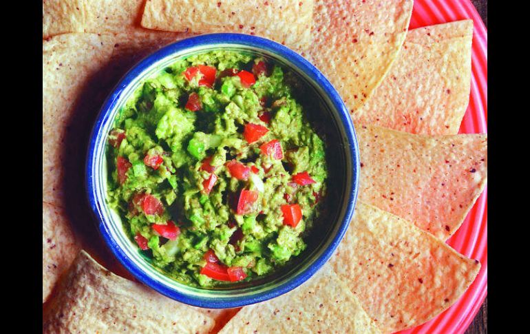 En 2016 el consumo per cápita de guacamole en EU fue de 7.1 kilos por persona. AP / ARCHIVO