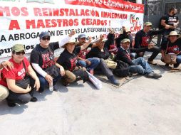 Unos 40 inconformes llegaron a las instalaciones de la institución educativa para manifestar su inconformidad. SUN / ARCHIVO