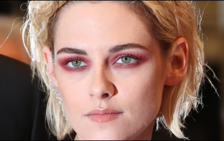 Stewart interpretaría a una de las tres mujeres de ''Los Ángeles de Charlie'' que trabajan en una agencia privada de detectives. AP / ARCHIVO