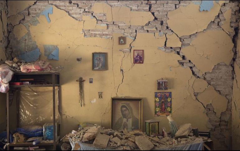 El Mandatario viaja por la tarde a la localidad  de Juchitán para supervisar las obras de reconstrucción. AP / ARCHIVO