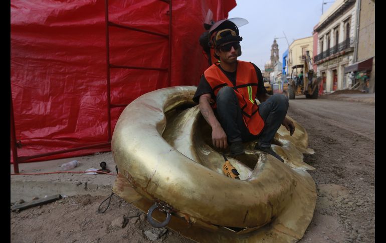 Las partes de la obra llegaron al sitio desde anoche.