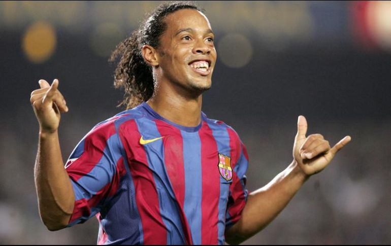 ''Tras casi tres décadas dedicadas al futbol, me despido de mi mayor sueño, sueño realizado!!!'', agrega, después de que su hermano anunciara su retiro en el diario O Globo. ESPECIAL / fcbarcelona.es