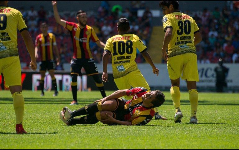 ''El tiempo que estará fuera es similar al de la primera ocasión para reincorporarse al equipo si todo está bien'' señalan los servicios médicos del equipo universitario. TWITTER / @jorgemora1991