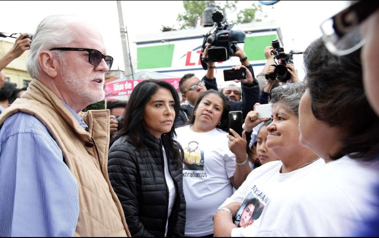 Barrales prometió justicia a los padres de las víctimas de la discoteca 