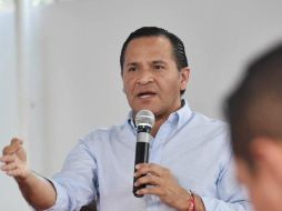 Almaguer se reunió con trabajadores del Rastro de Guadalajara, donde presentó tres compromisos a favor de los mismos. FACEBOOK / Eduardo Almaguer Ramírez
