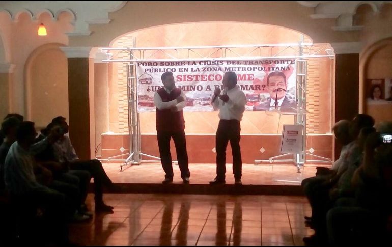 Lomelí prometió una mesa de diálogo para que los extrabajadores de Sistecozome decidan si requieren una pensión o una liquidación, según sea el caso. TWITTER / @DrCarlosLomeli