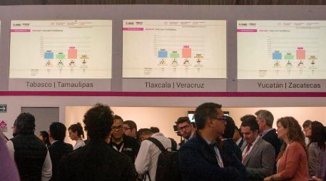 En las otras siete entidades en las que se celebraron elecciones para gobernador y por la jefatura de gobierno el sistema avanzó sin incidentes. AFP / J. C. Aguilar