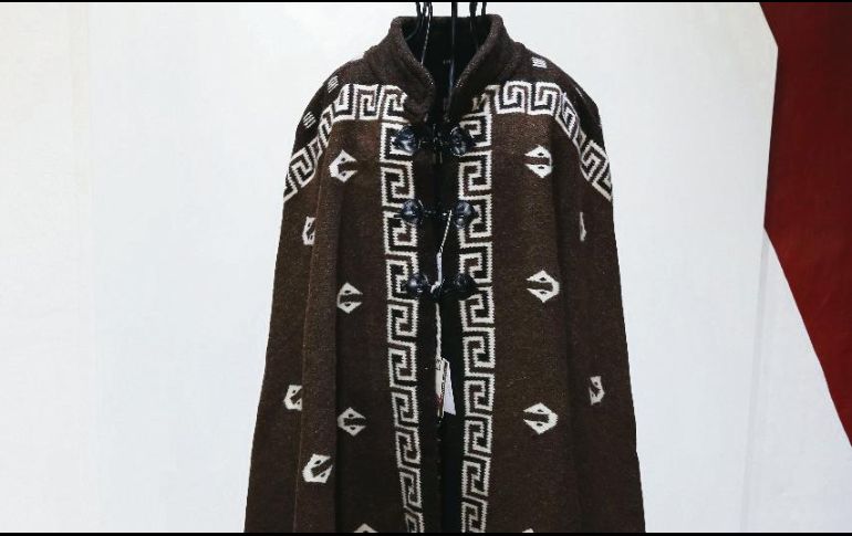 “Capa charra”. Pieza ganadora del Galardón Jalisco a la Artesanía 2018, elaborada con lana de borrego en telar. ESPECIAL