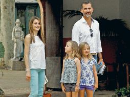 La familia real ha realizado numerosos intentos por dar una imagen de unión a pesar de los altercados. EFE