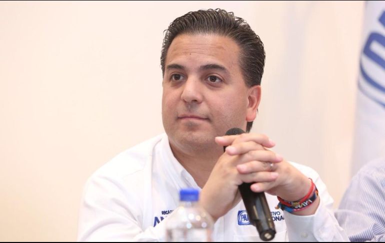 Zepeda aclara, en conferencia de prensa, que, a pesar de estar en poder de la dirigencia, en la elección de los coordinadores parlamentarios, los lineamientos le permitirán consultar a los próximos legisladores. TWITTER / @damianzepeda