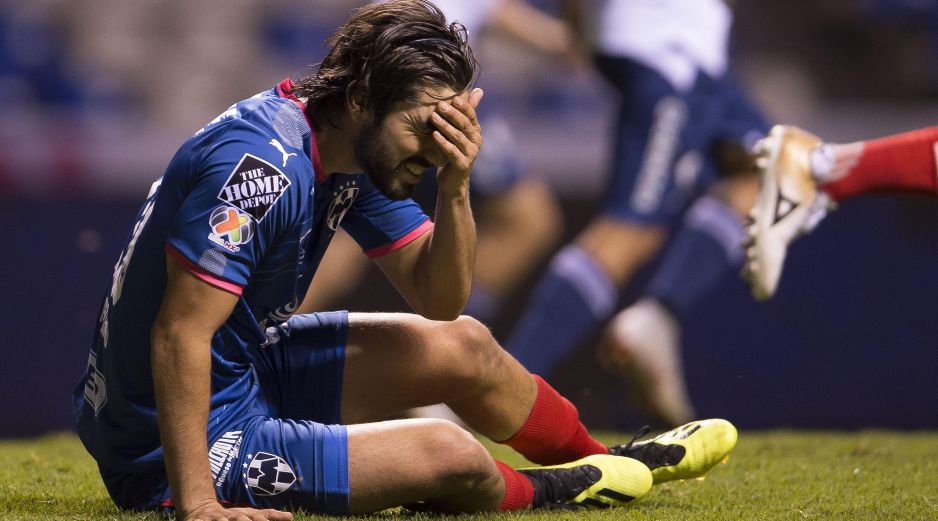 Señalan que por la situación es conveniente que el volante permanezca con su club para iniciar la rehabilitación pertinente. MEXSPORT / O. Aguilar