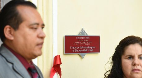 El Centro también ofrecerá audiolibros y una biblioteca de materiales en formato accesible. ESPECIAL / UDEG