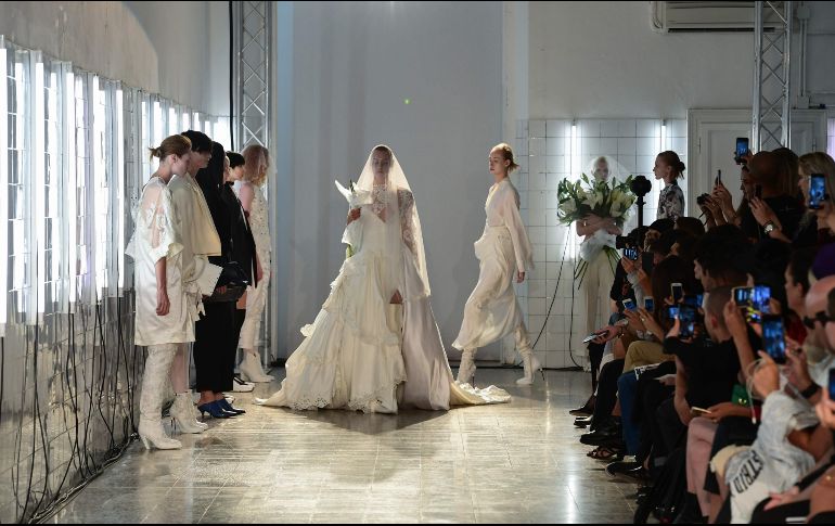 La Semana de la Moda femenina de Milán prosigue mañana con el desfile de Giorgio Armani. AFP/M. Medina
