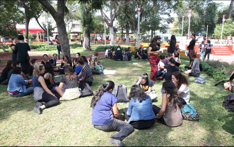 Las instituciones tocan temas como la falta de equidad en materia de derechos salariales, la falta de seguridad, la violencia y discrminación que viven las mujeres e invitan a eliminar dichos problemas. EL INFORMADOR / ARCHIVO