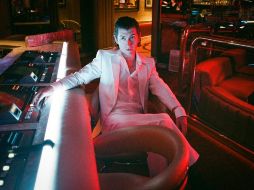 La versión vinilo de sus sencillos “Tranquility Base Hotel & Casino” y “Anyways” estará disponible el 30 de noviembre, mientras que su filme “Warp speed chic” ya se encuentra en la plataforma de YouTube. TWITTER / @ArcticMonkeys