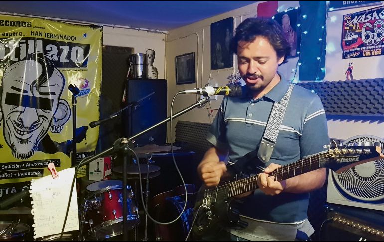 El escritor y músico publica el libro de cuentos “Contratiempo”; la presentación será musicalizada por La otra banda canceló. ESPECIAL