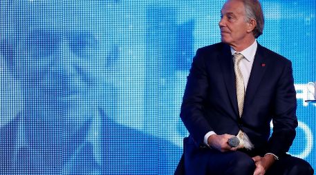 El ex primer ministro británico, Anthony Blair, presenta su ponencia 