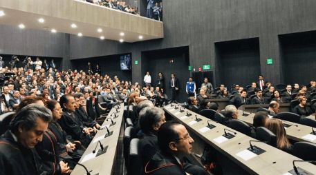 El suspenso se prologó casi hasta el final del conteo de votos, porque todo parecía que el ganador de la contienda sería Álvaro Augusto Pérez Juárez. TWITTER/@Reporte_Indigo