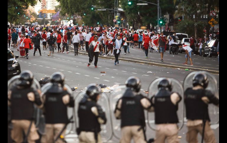 Galería: Así fueron las agresiones de los fanáticos del River Plate