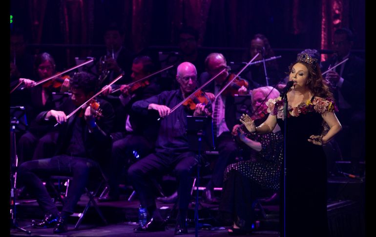 Sarah Brightman presenta su nueva producci�n HYMN, en el occidente de M�xico - GUADALAJARA (M�XICO), 22/01/2019.- La soprano brit�nica, Sarah Brightman presenta en concierto su nueva producci�n HYMN este martes, en el Auditorio Telmex de la ciudad de Guadalajara, estado de Jalisco (M�xico). EFE/ Francisco Guasco Sarah Brightman presenta su nueva producci�n HYMN, en el occidente de M�xico
