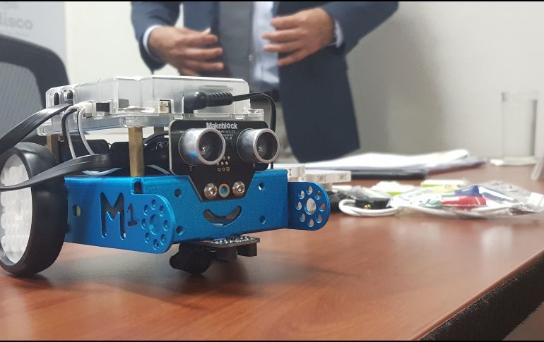 Señalan que los cuatro mil 270 robots comprados en los últimos años tienen un costo individual de mil 899 a dos mil 999 pesos, sin embargo fueron comprados en nueve mil 946 pesos cada uno: cinco veces más caros. EL INFORMADOR/ Y. Mora