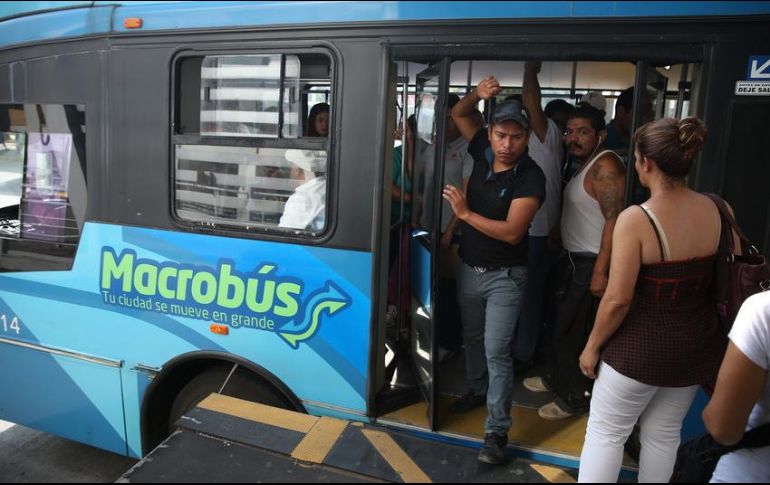 Además, también se encuentran inconsistencias en el Macrobús como las fallas constantes en puertas y cortinas de acceso a estaciones. EL INFORMADOR/ ARCHIVO
