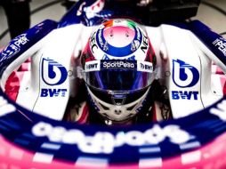El jalisciense reconoció que la carrera asiática, segunda de la campaña, será complicada, pero espera sea diferente de lo ocurrido en Australia. TWITTER / @SChecoPerez