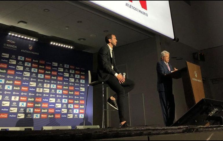 Godín jugó nueve temporadas con los colchoneros. TWITTER / @Atleti