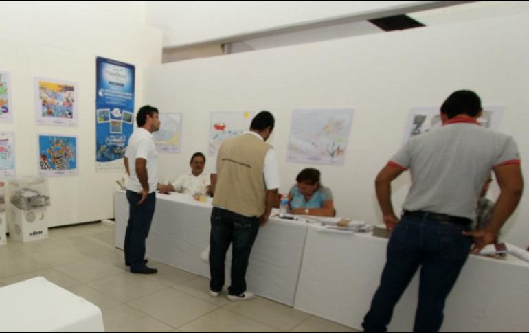 El OPLE de Quintana Roo entró en receso y se prevé que a las 18:00 horas, al cierre de las casillas, las autoridades electorales emitan un informe sobre la jornada. NTX / ARCHIVO