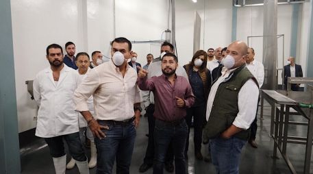 El gobernador Enrique Alfaro explicó que la intervención del rastro es parte de las medidas para atender la saturación de estos centros en el Área Metropolitana de Guadalajara. EL INFORMADOR / R. Rivas
